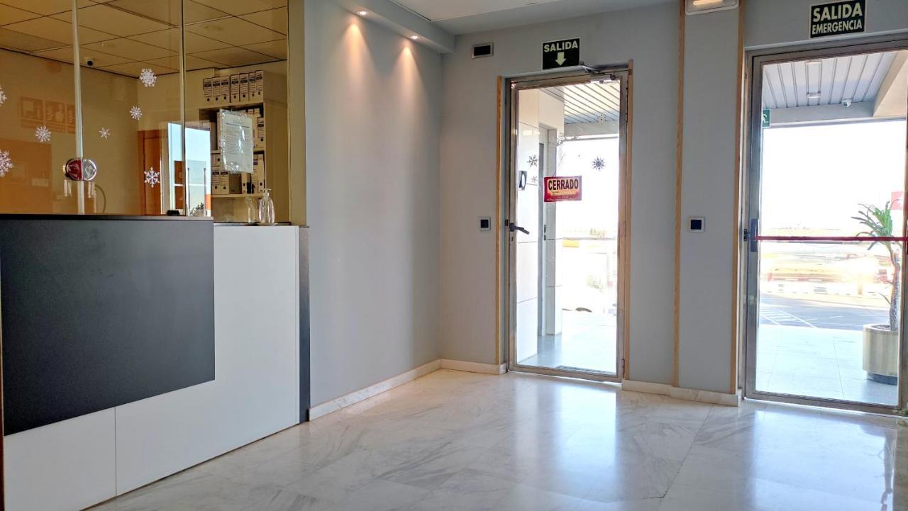 Hostal Llanos Extremadura Альмендралехо Экстерьер фото