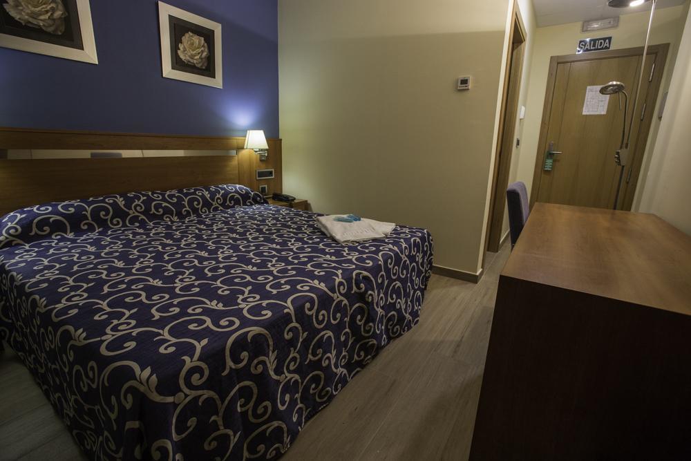 Hostal Llanos Extremadura Альмендралехо Экстерьер фото
